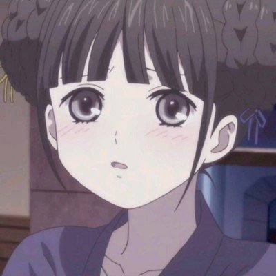 退货女孩演出当天曾说礼服有问题